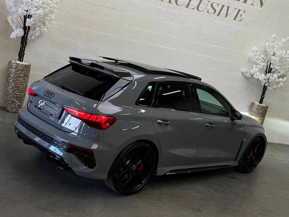 Audi A3 2.5 TFSI RS3 Quattro uit 2023, foto 6