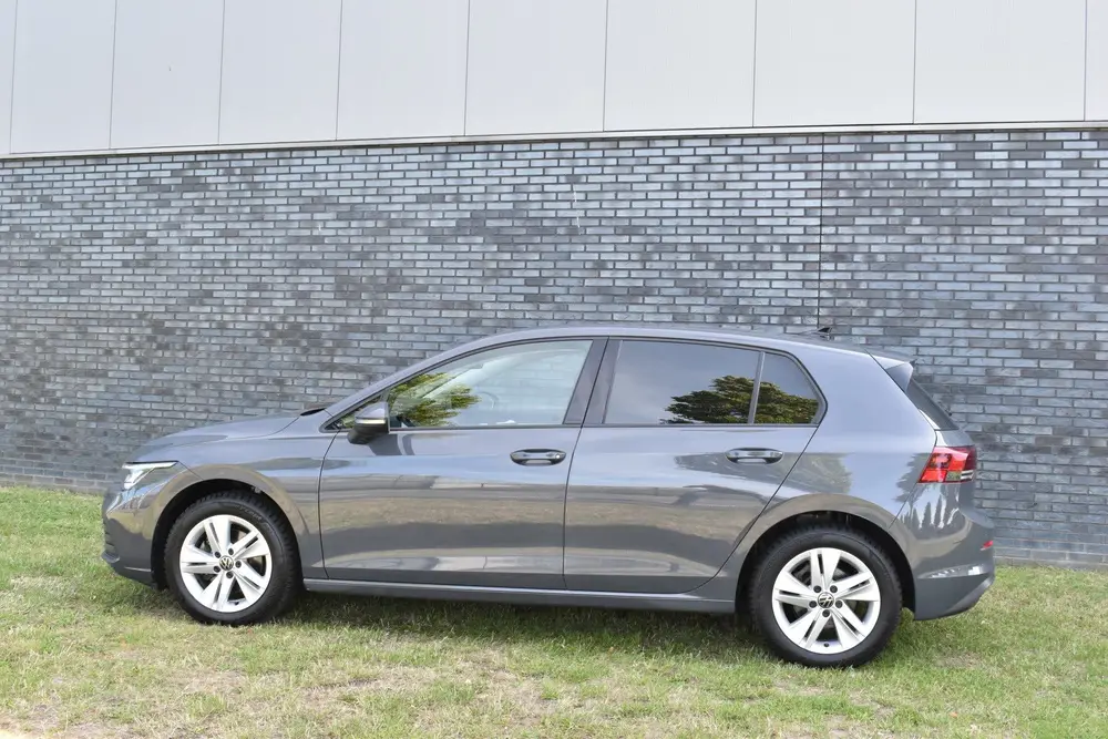 Volkswagen Golf 1.0 eTSI Life Business Automaat Navigatie/Ca uit 2021, foto 2