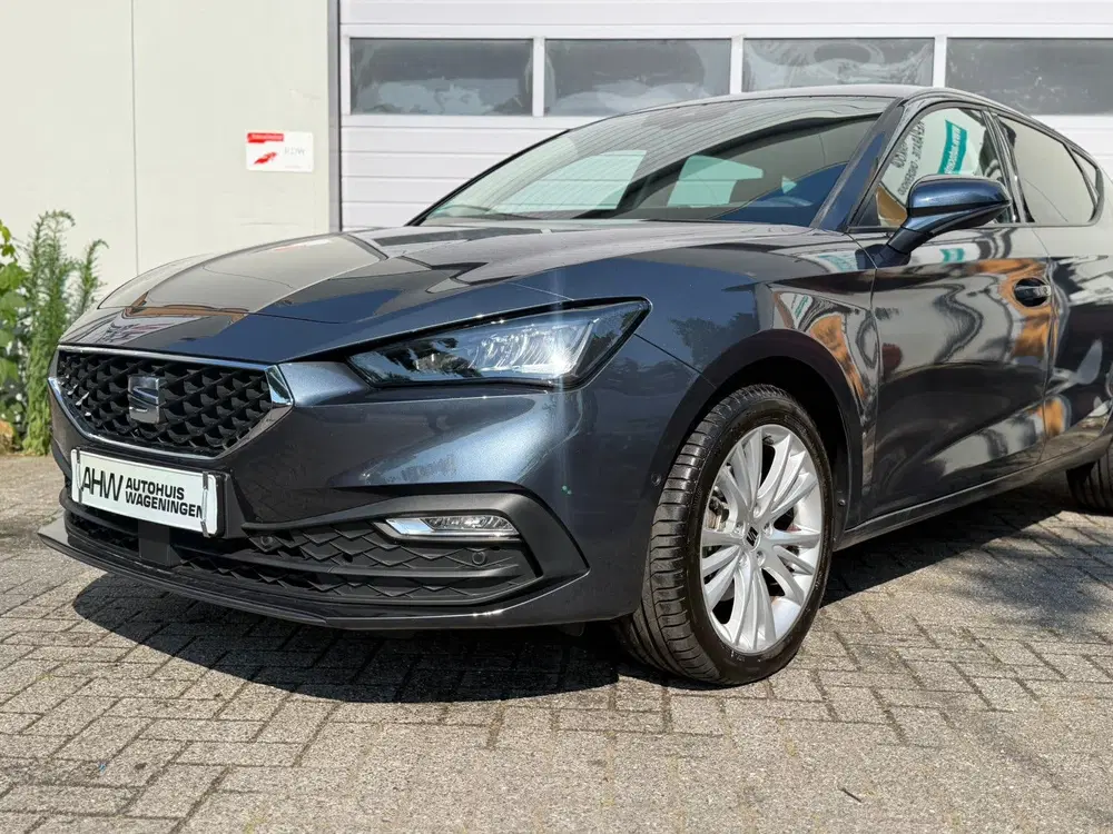 SEAT Leon uit 2024, foto 2