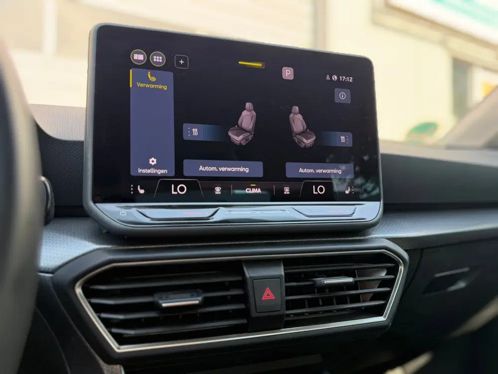 SEAT Leon uit 2024, foto 20