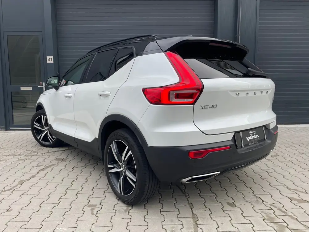 Volvo XC40 1.5 T3 R-Design PANO CAMERA LED KEYLESS uit 2019, foto 5