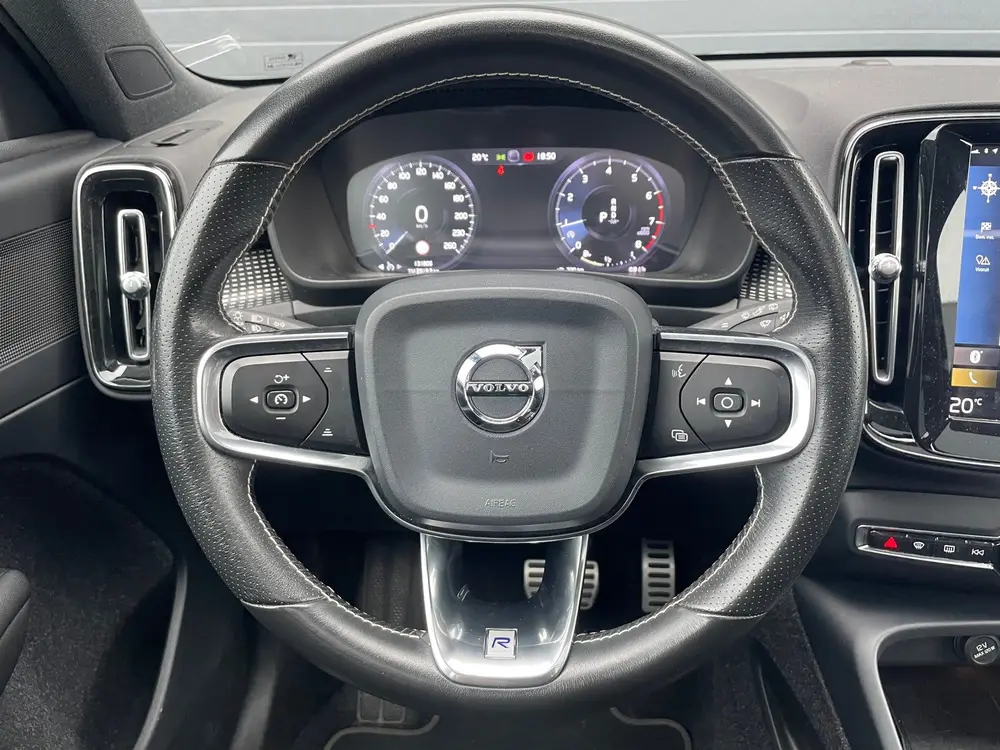Volvo XC40 1.5 T3 R-Design PANO CAMERA LED KEYLESS uit 2019, foto 6