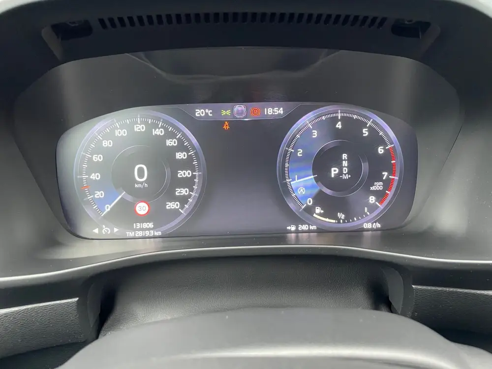 Volvo XC40 1.5 T3 R-Design PANO CAMERA LED KEYLESS uit 2019, foto 7