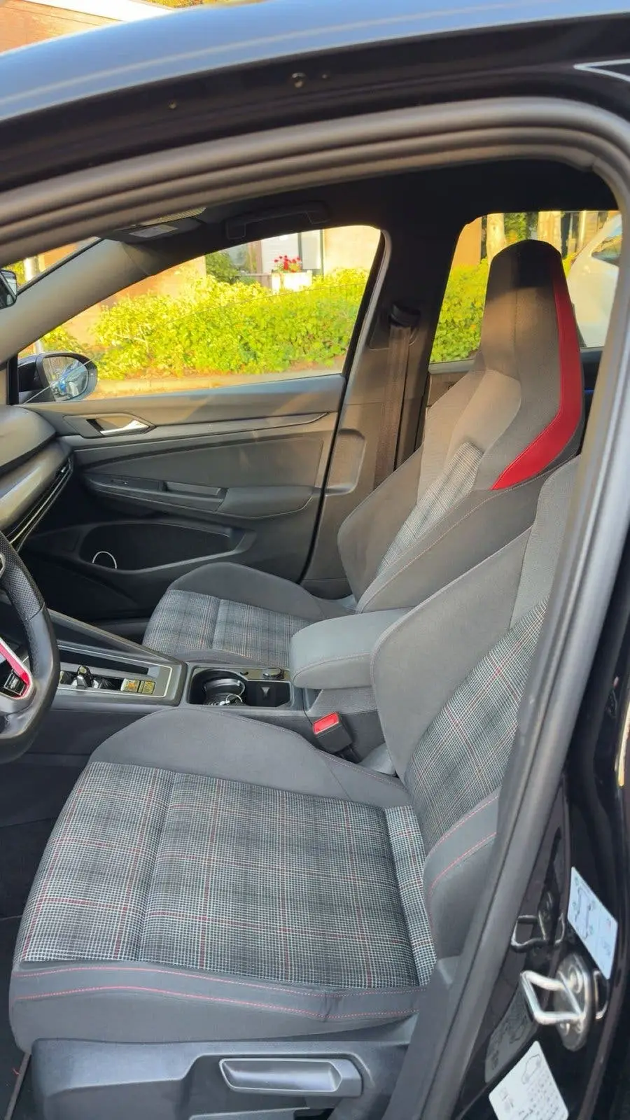Volkswagen Golf 2.0 TSI 245pk 7-DSG 2020 Zwart uit 2020, foto 8