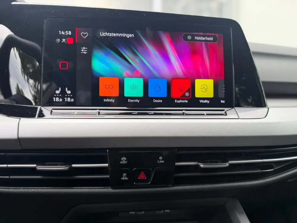 Volkswagen Golf 8 / 1.5eTSI / 7-DSG / 2023 / Automaat / uit 2023, foto 18