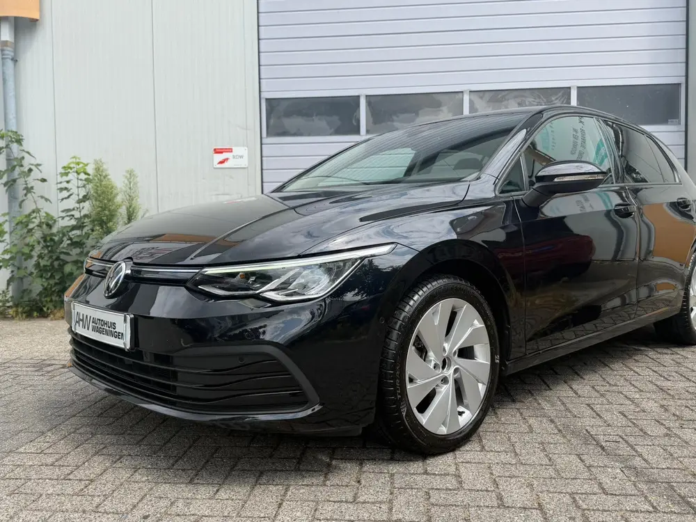 Volkswagen Golf 8 / 1.5eTSI / 7-DSG / 2023 / Automaat / uit 2023, foto 2