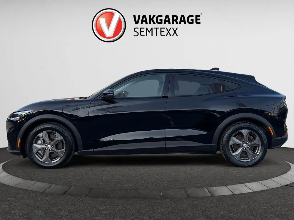 Ford Mustang Mach-E RWD 75 kWh uit 2021, foto 2