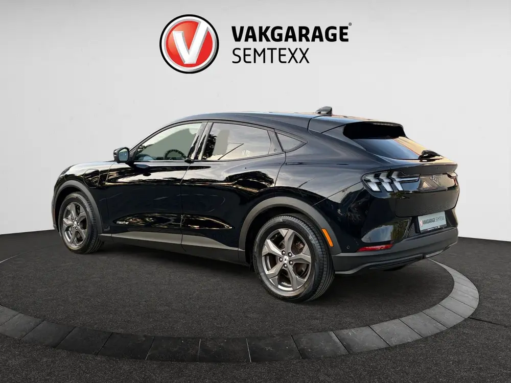 Ford Mustang Mach-E RWD 75 kWh uit 2021, foto 3