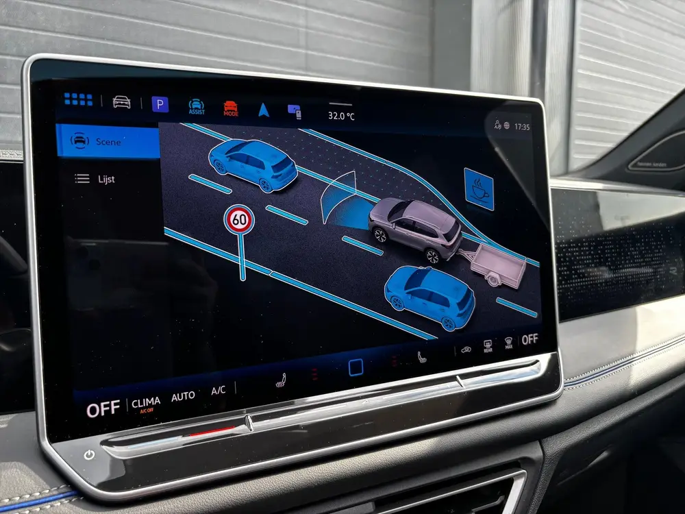 Volkswagen Tiguan 1.5 eTSI R-Line PANO H/K 360 CAMERA HUD uit 2025, foto 17