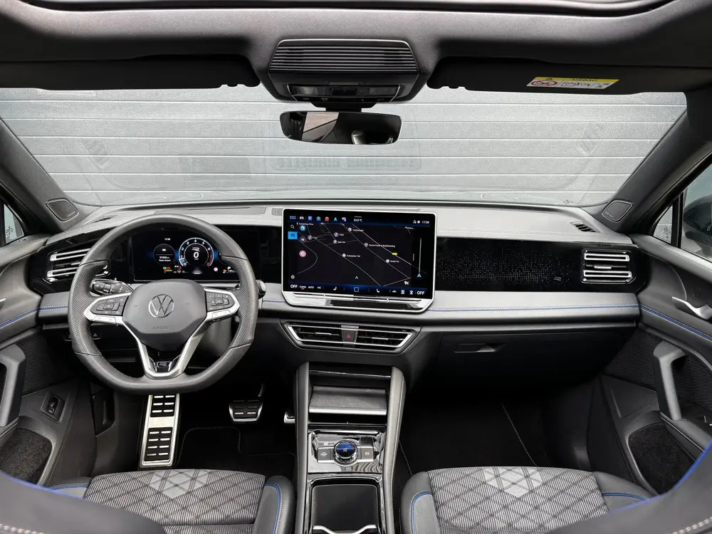 Volkswagen Tiguan 1.5 eTSI R-Line PANO H/K 360 CAMERA HUD uit 2025, foto 3