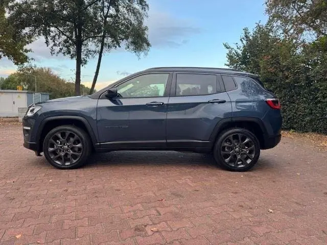 Jeep Compass 4xe 240 Plug-in Hybrid 180PK TRAILHAWK/PANO/LEE uit 2021, foto 4