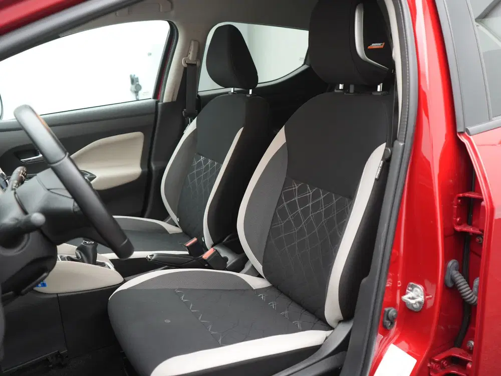 Nissan Micra 1.0 IG-T N-Design uit 2023, foto 12
