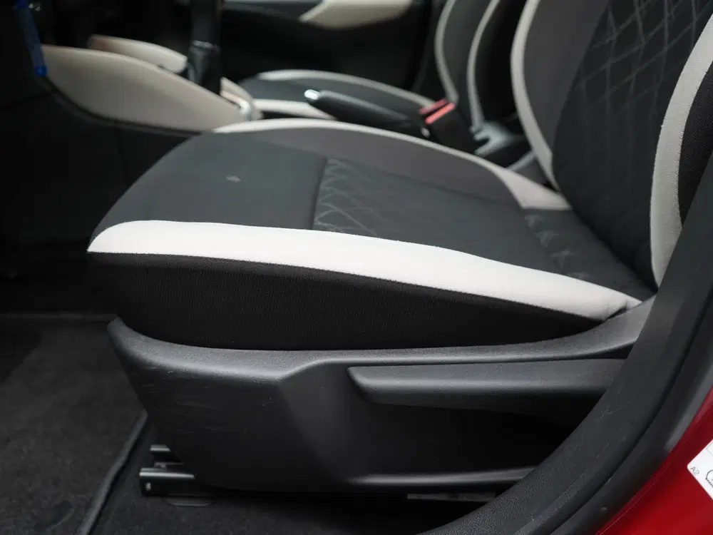 Nissan Micra 1.0 IG-T N-Design uit 2023, foto 13