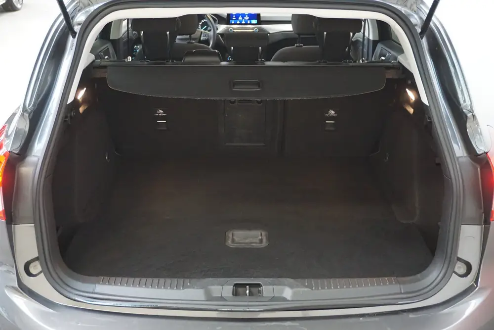 Ford Focus Wagon 1.5 EcoBlue Titanium Business AUTOMAAT! LED uit 2019, foto 19