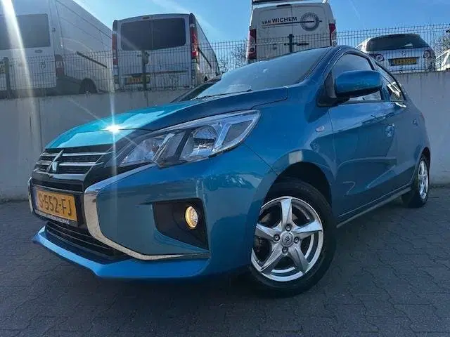 Mitsubishi Space Star 1.2 Connect+ uit 2023, foto 3
