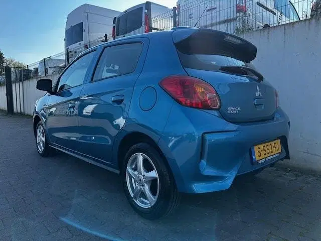 Mitsubishi Space Star 1.2 Connect+ uit 2023, foto 5