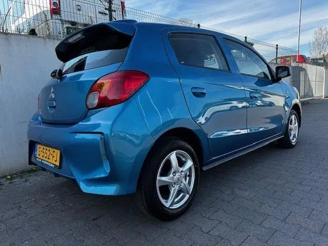 Mitsubishi Space Star 1.2 Connect+ uit 2023, foto 7