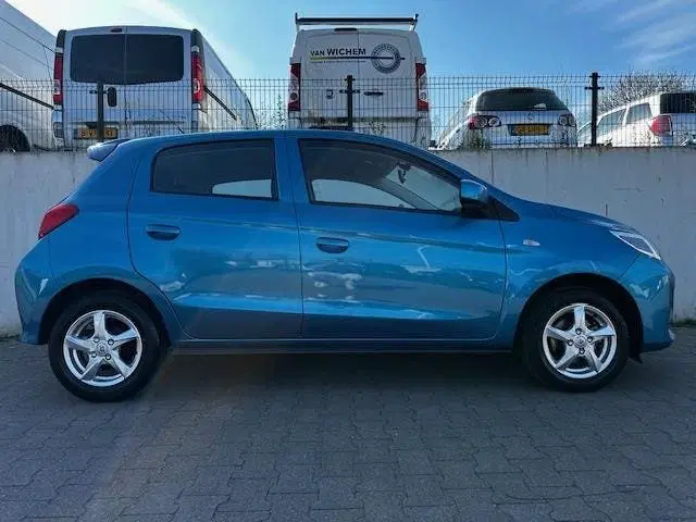 Mitsubishi Space Star 1.2 Connect+ uit 2023, foto 8