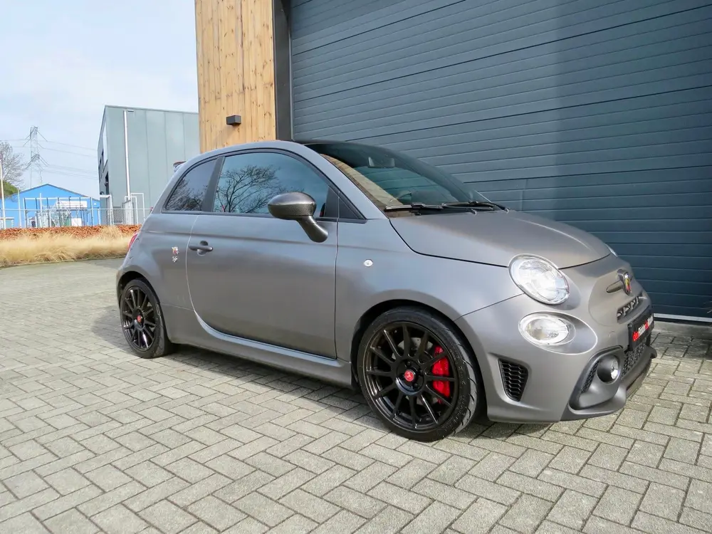 Abarth 500 1.4 595 70th Anniversary*Akra *Pano* 210 pK vol uit 2020, foto 11