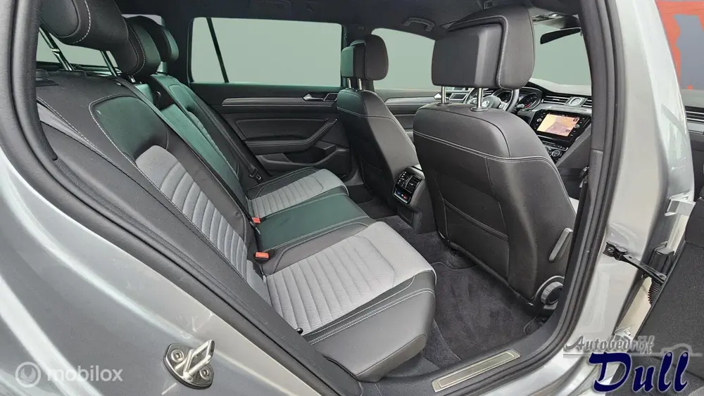 Volkswagen Passat Variant 1.5 TSI DSG R-Line 67556km NAVI! uit 2019, foto 10