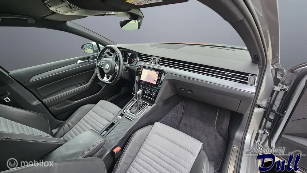 Volkswagen Passat Variant 1.5 TSI DSG R-Line 67556km NAVI! uit 2019, foto 14