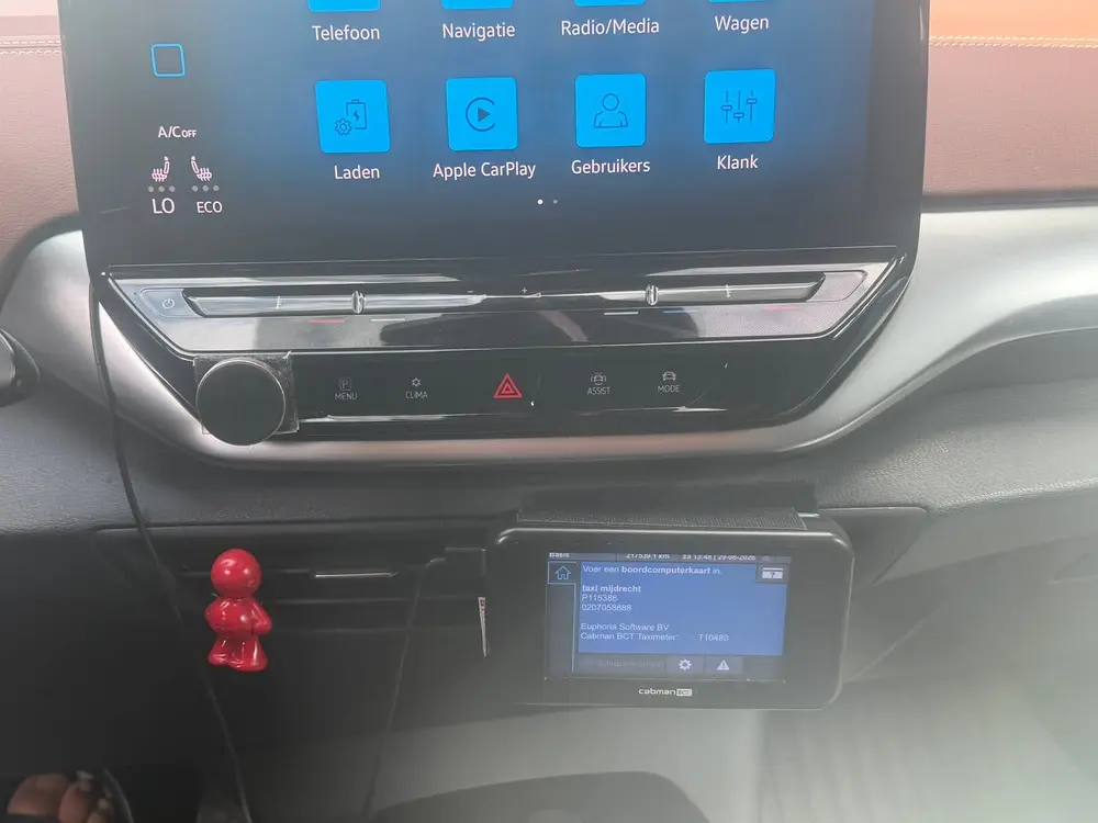 Volkswagen ID.5 Taxi Klaar SOH 93%,Volkswagen ID.5 77kWh 174pk 2022 Grijs uit 2022, foto 7