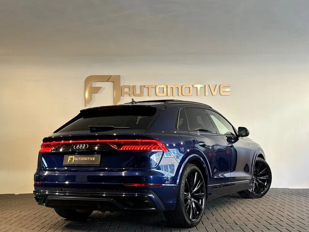 Audi Q8 55 TFSI e quattro S Line Pano uit 2021, foto 3