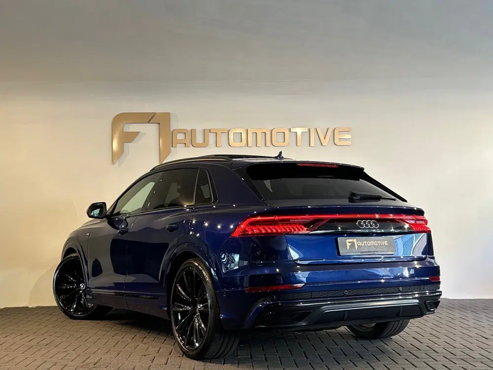 Audi Q8 55 TFSI e quattro S Line Pano uit 2021, foto 8