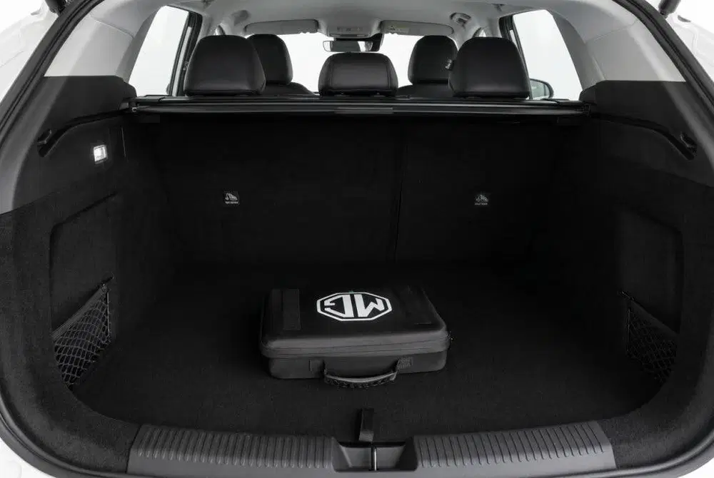 MG HS 1.5 Luxury 272 pk l Leder l 360 Camera l V uit 2026, foto 13