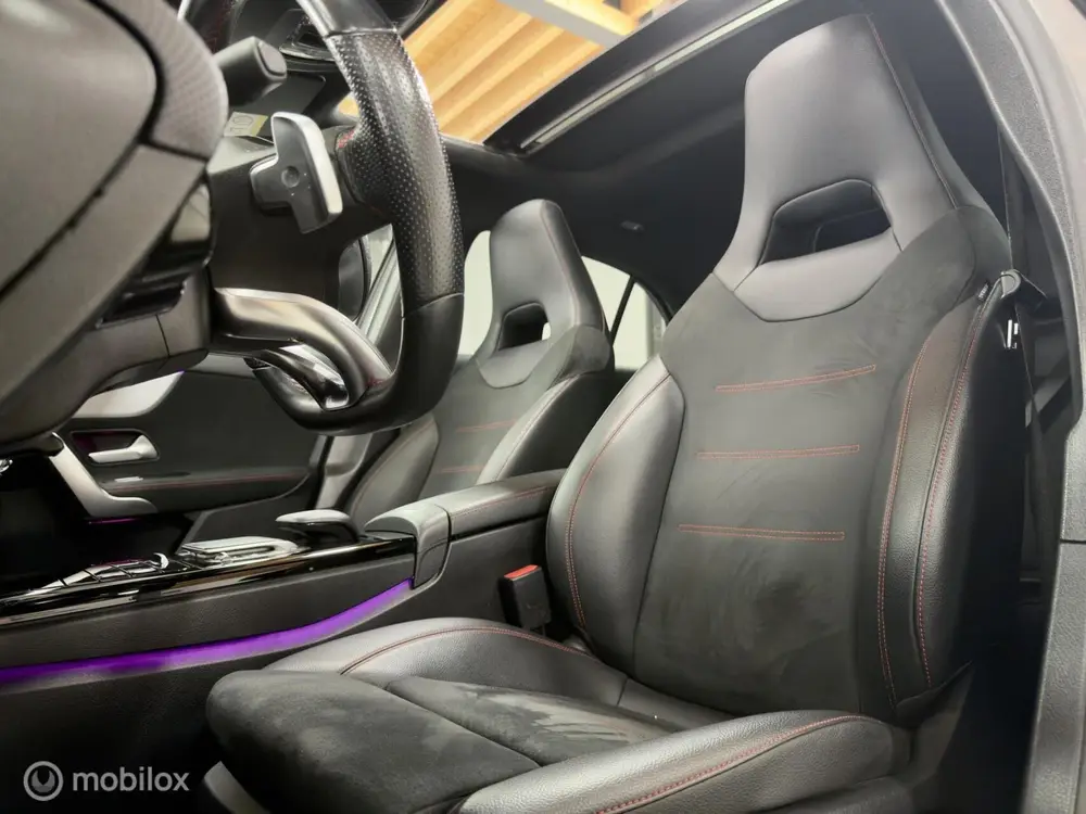 Mercedes-Benz A-Klasse 200 AMG uit 2021, foto 4