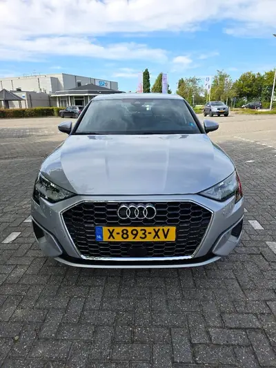 Audi A3 35 Tfsi 150pk Mhev S-tronic 2023 Grijs uit 2023