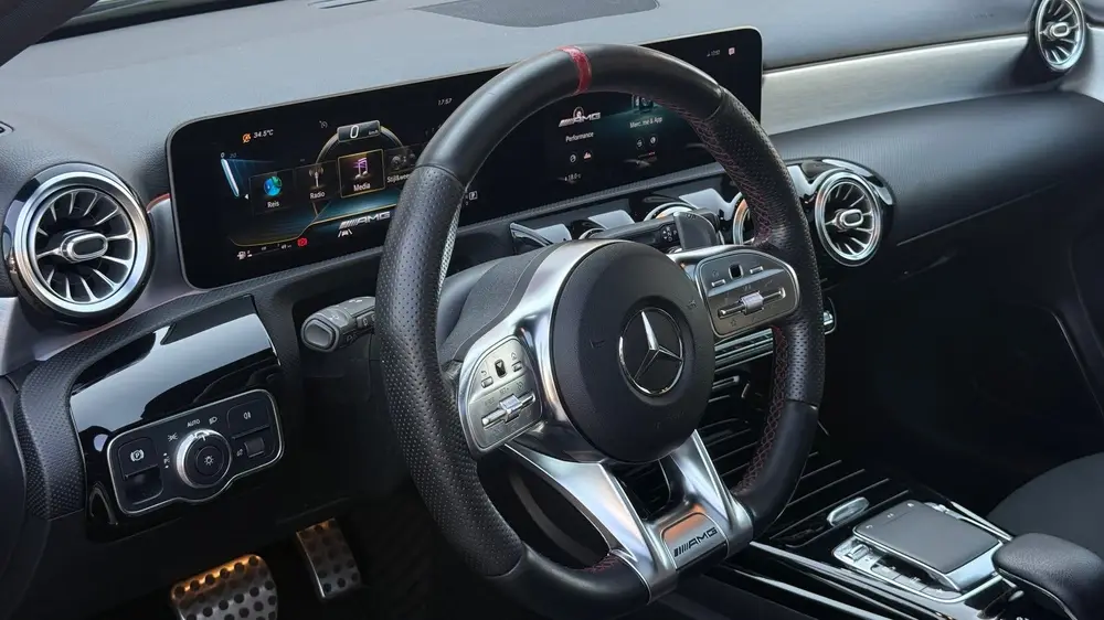 Mercedes-Benz A-Klasse AMG 35 4MATIC uit 2019, foto 11