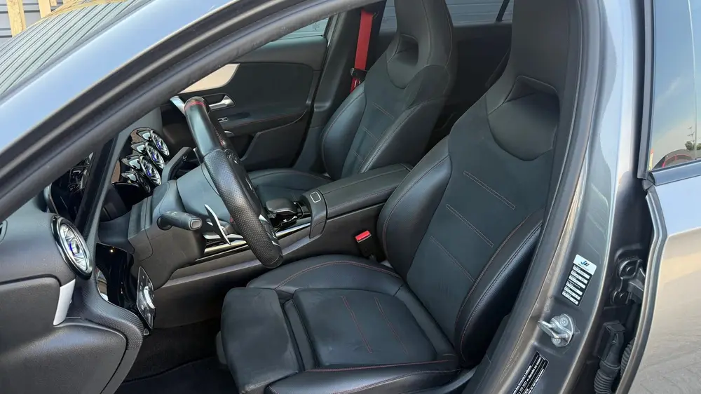 Mercedes-Benz A-Klasse AMG 35 4MATIC uit 2019, foto 3