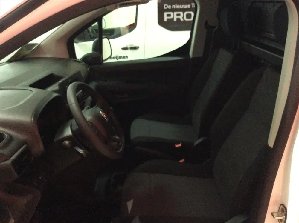 Toyota Proace City 1.5 D-4D 100pk Cool Comfort *EX BTW uit 2020, foto 3