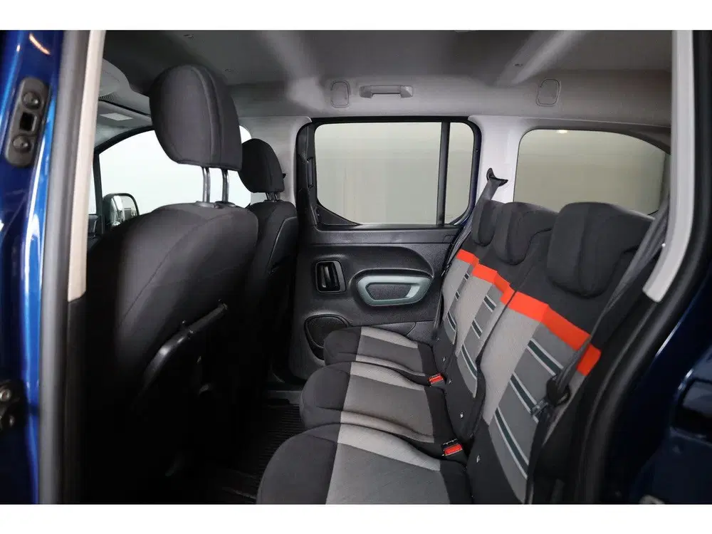Citroën Berlingo XL PT 130 Shine Automaat-8 7 zits uit 2020, foto 13