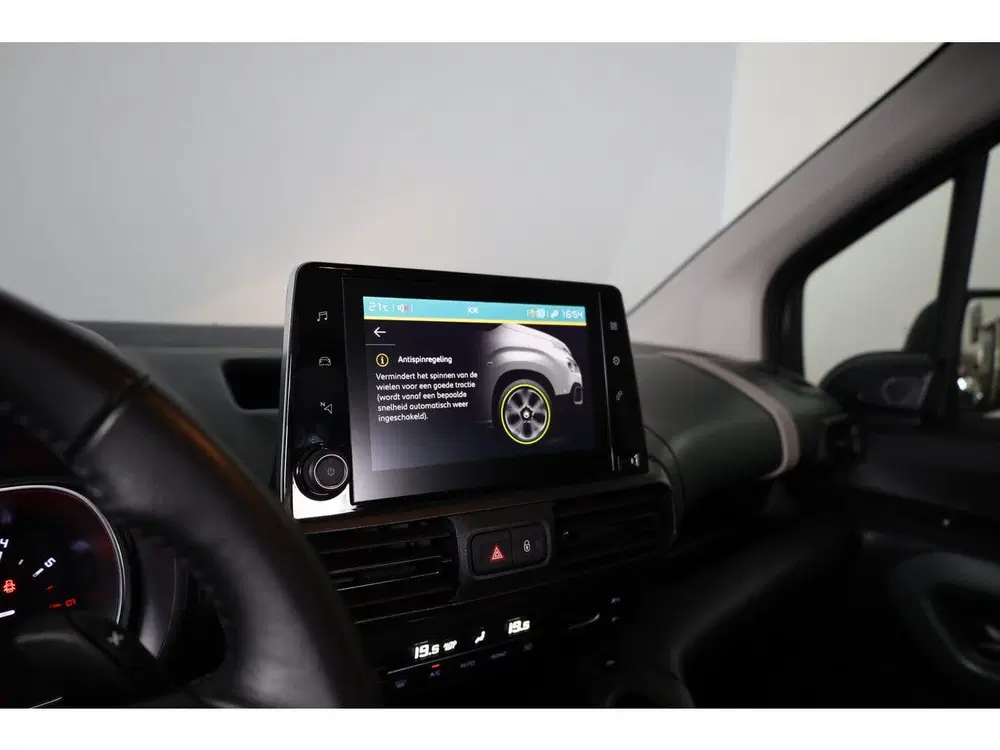 Citroën Berlingo XL PT 130 Shine Automaat-8 7 zits uit 2020, foto 19
