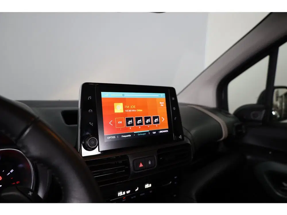 Citroën Berlingo XL PT 130 Shine Automaat-8 7 zits uit 2020, foto 20