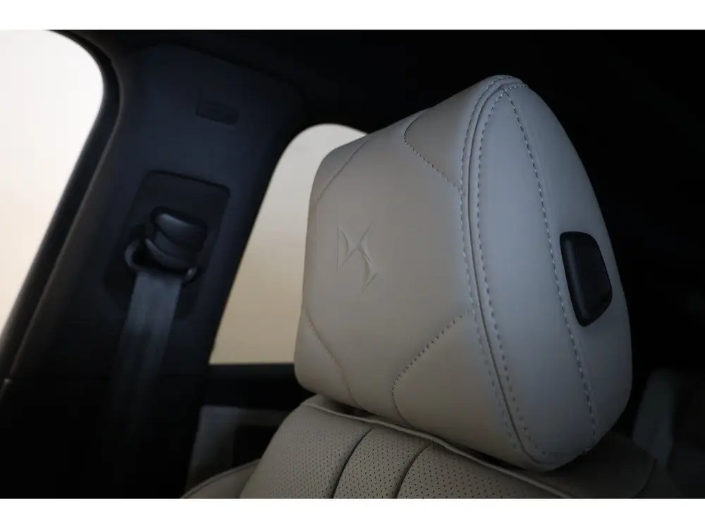 DS Automobiles DS 7 DS DS 7 e-Tense 360 4x4 La Première Nappa uit 2023, foto 4