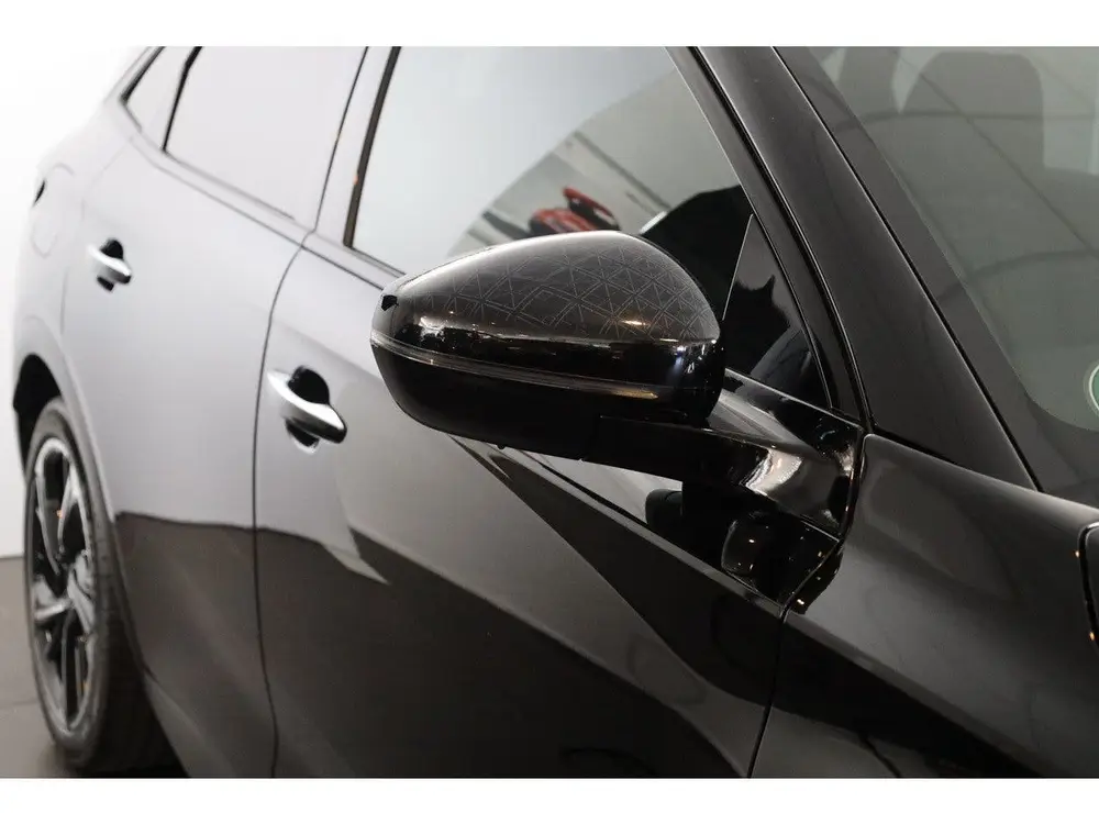 DS Automobiles DS 7 DS DS 7 Crossback e-Tense 300 4x4 'Louvre' uit 2021, foto 7