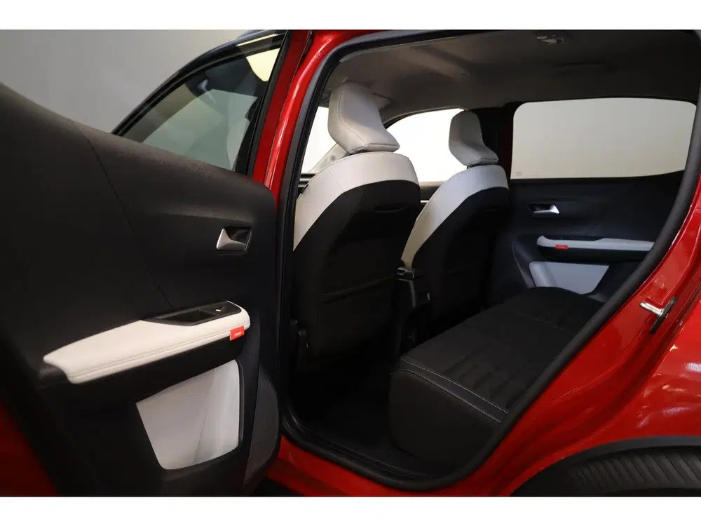 Citroën C3 Aircross Hybrid 145 Max Automaat-6 Camera uit 2025, foto 14