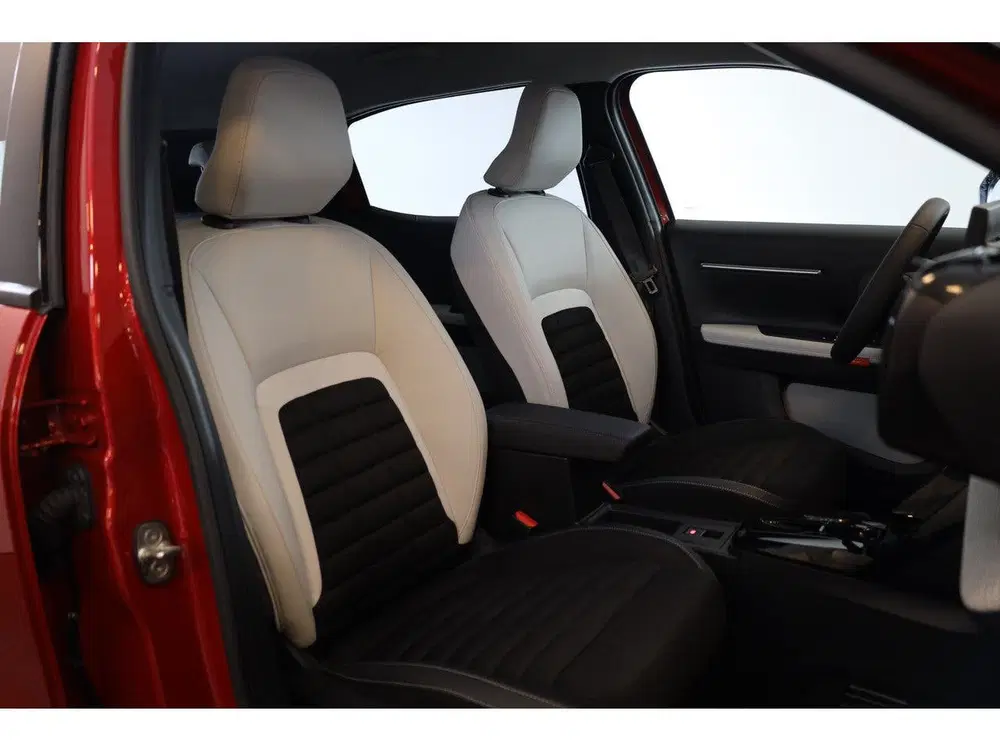 Citroën C3 Aircross Hybrid 145 Max Automaat-6 Camera uit 2025, foto 7