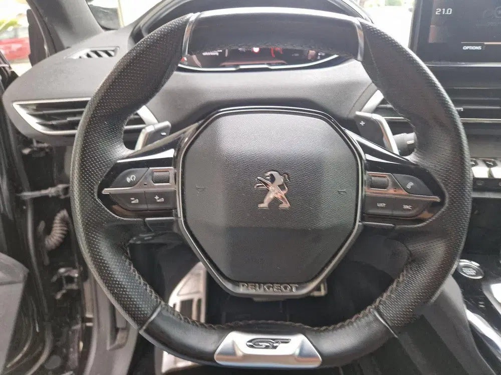 Peugeot 5008 1.2T 130pk Automaat GT uit 2023, foto 15