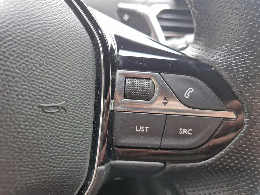 Peugeot 5008 1.2T 130pk Automaat GT uit 2023, foto 17