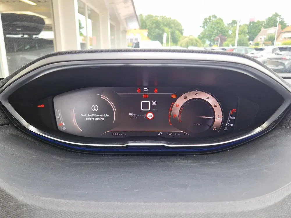 Peugeot 5008 1.2T 130pk Automaat GT uit 2023, foto 19