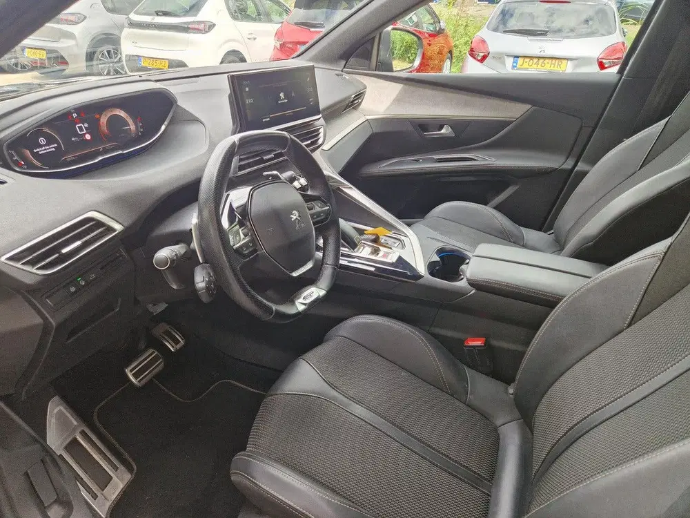 Peugeot 5008 1.2T 130pk Automaat GT uit 2023, foto 4