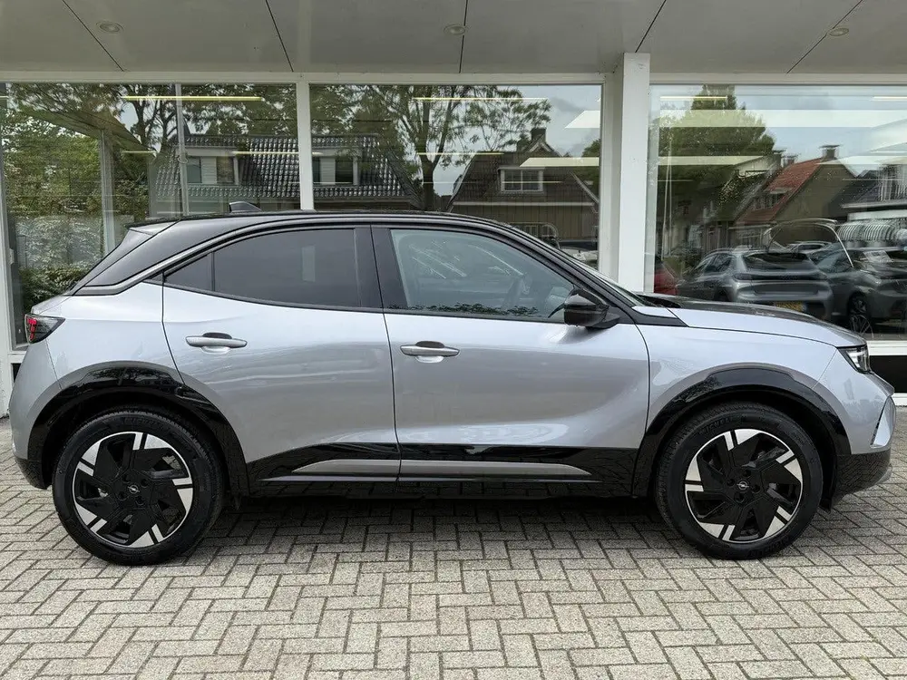 Opel Mokka Electric GS 54 kWh uit 2025, foto 3