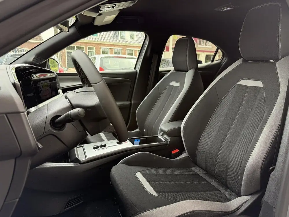 Opel Mokka Electric GS 54 kWh uit 2025, foto 8