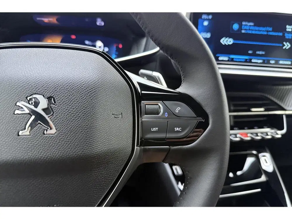 Peugeot 2008 1.2T Allure Pack 130pk uit 2023, foto 19