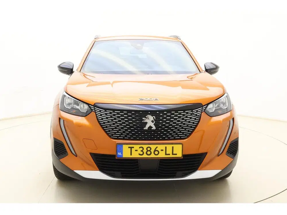 Peugeot 2008 1.2T Allure Pack 130pk uit 2023, foto 6