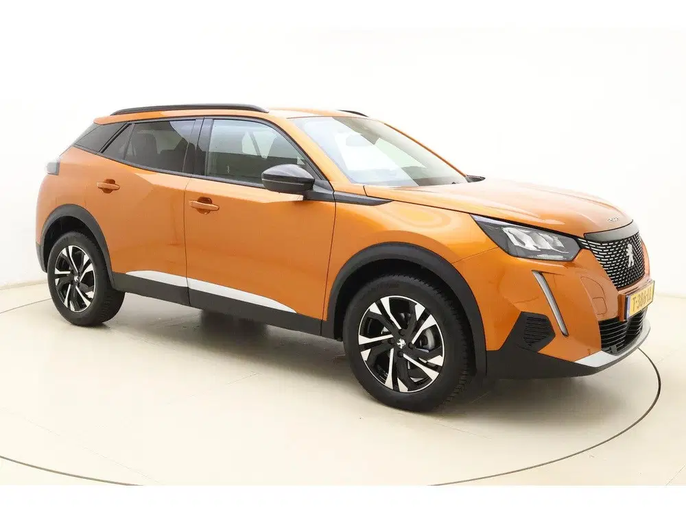 Peugeot 2008 1.2T Allure Pack 130pk uit 2023, foto 8